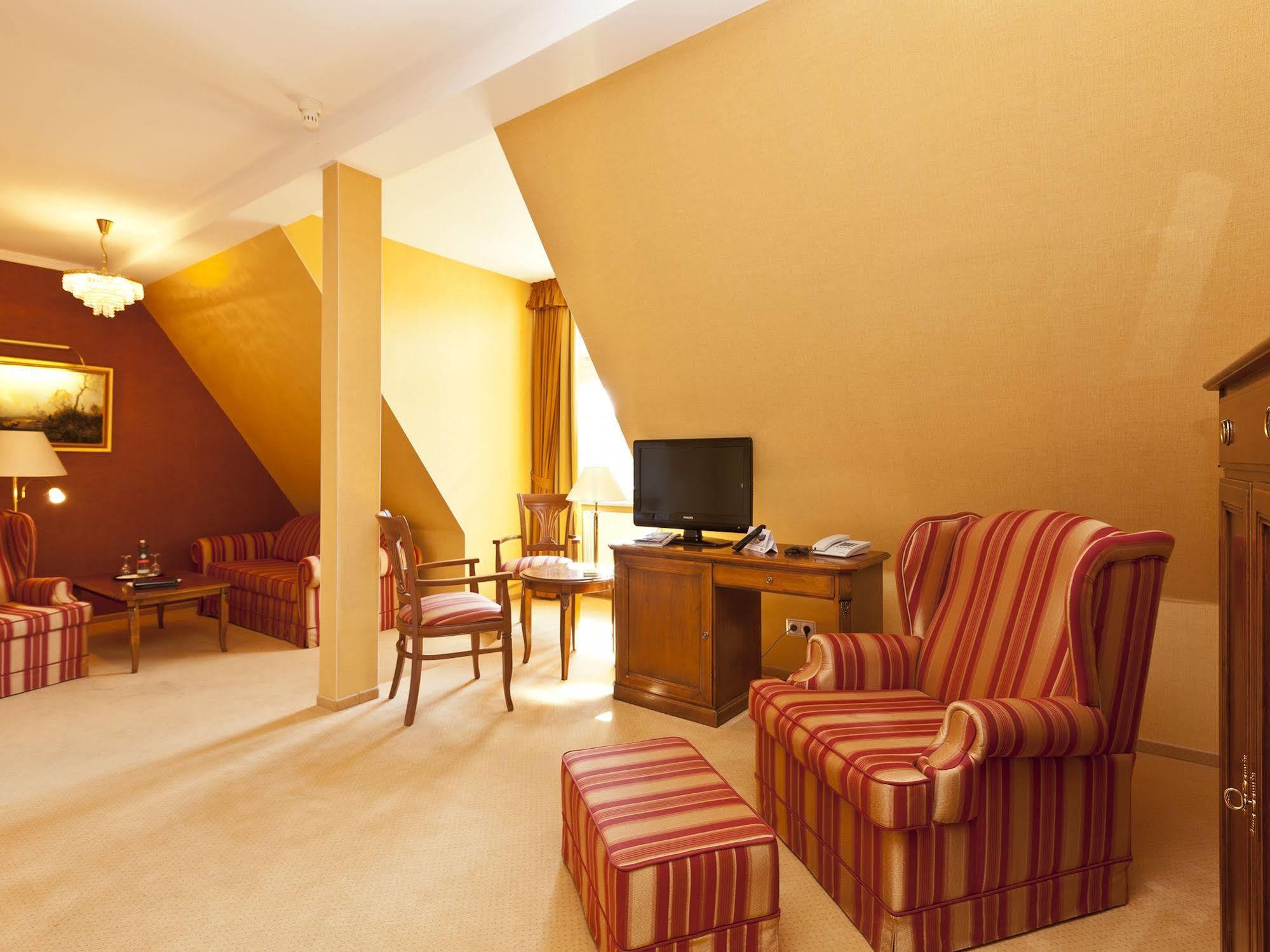 Seehotel Schloss Klink Luaran gambar