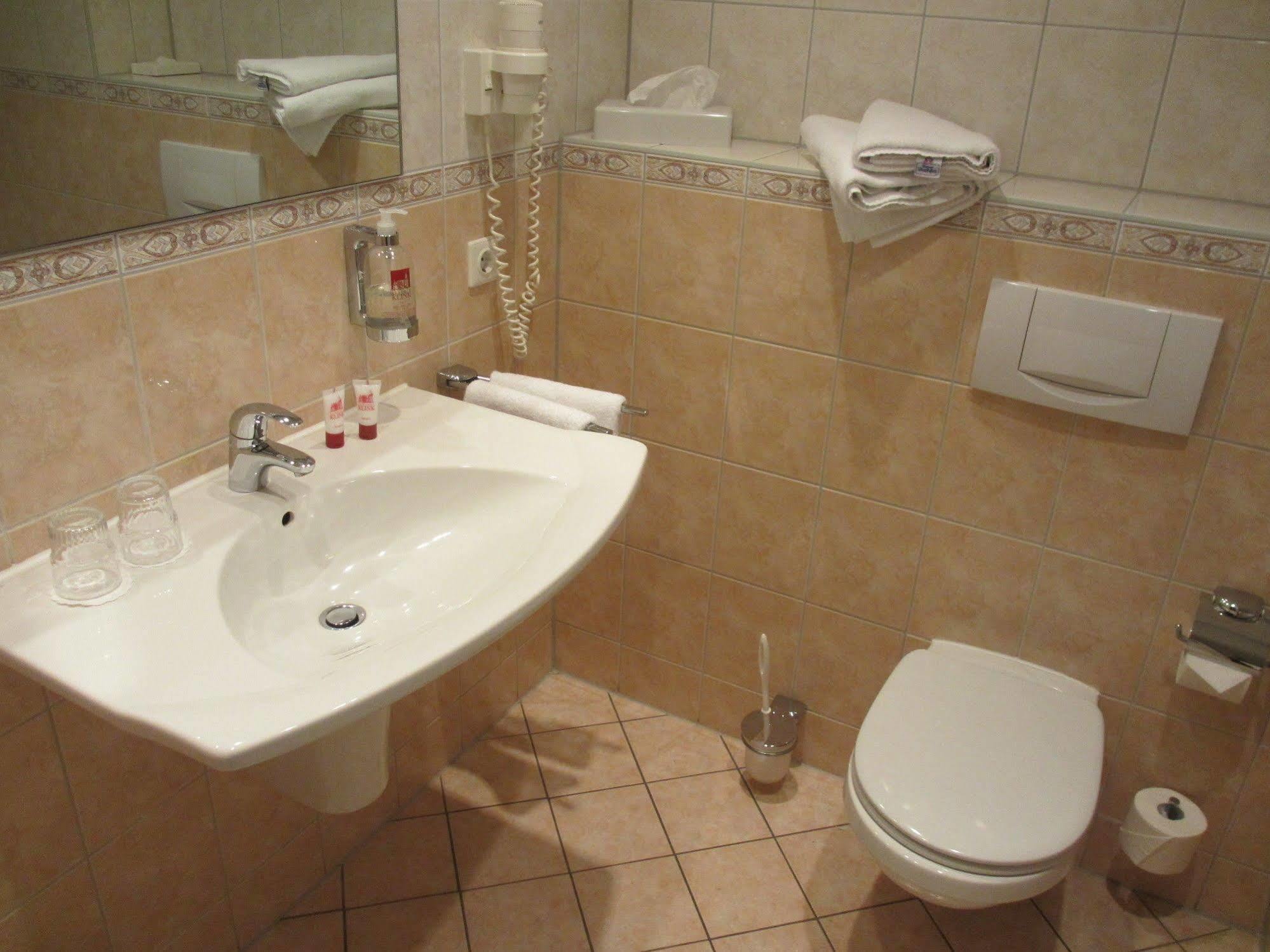 Seehotel Schloss Klink Luaran gambar