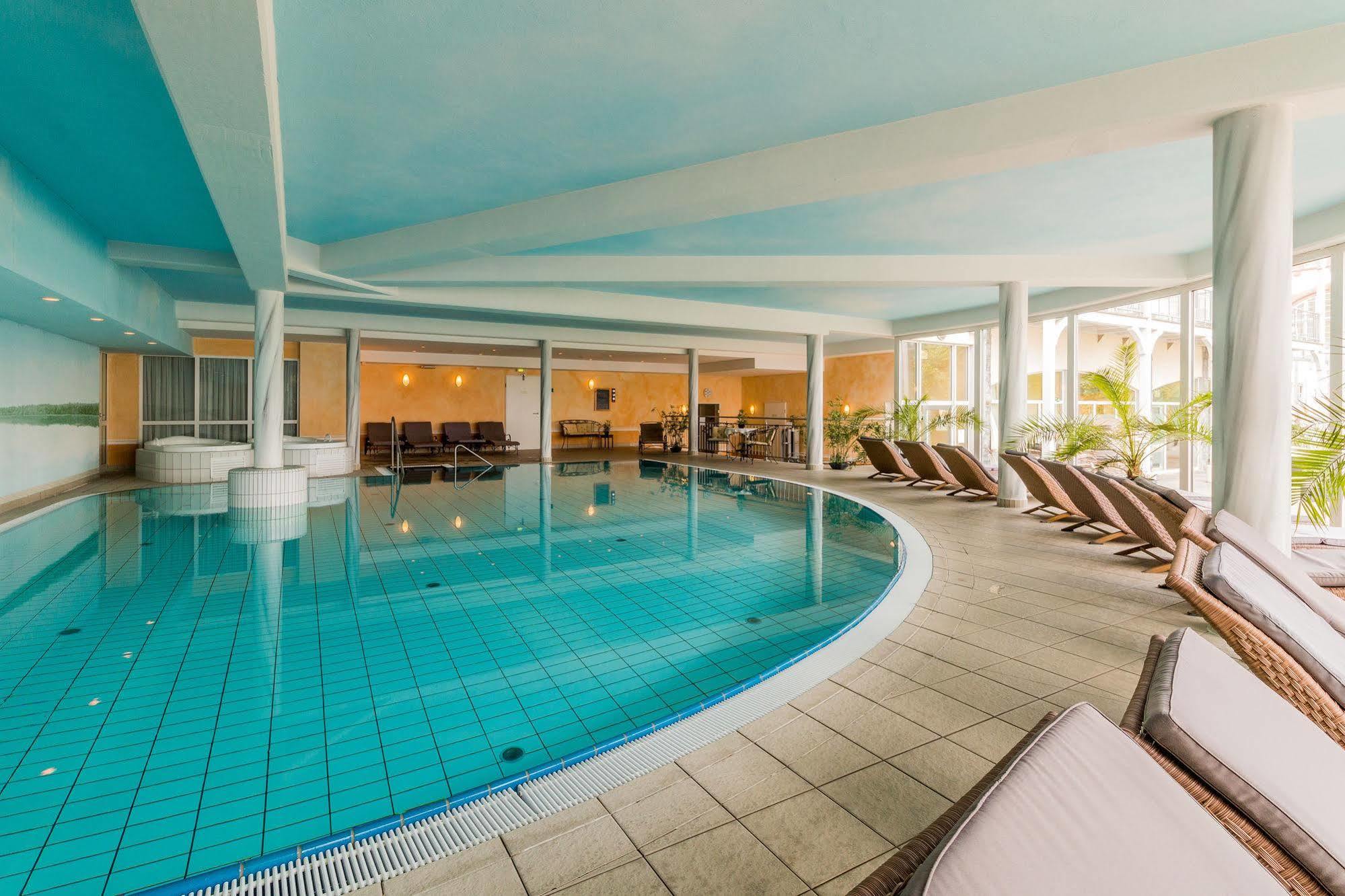 Seehotel Schloss Klink Luaran gambar